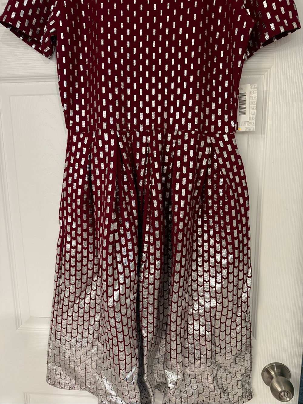 Lularoe Amelia Elegant Metallic Ombre Burgundy Midi Dress with Short Sleeves